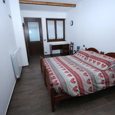 Oda ve Kahvaltı Al Ghirot *